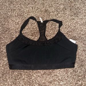 Black underarmour sports bra
